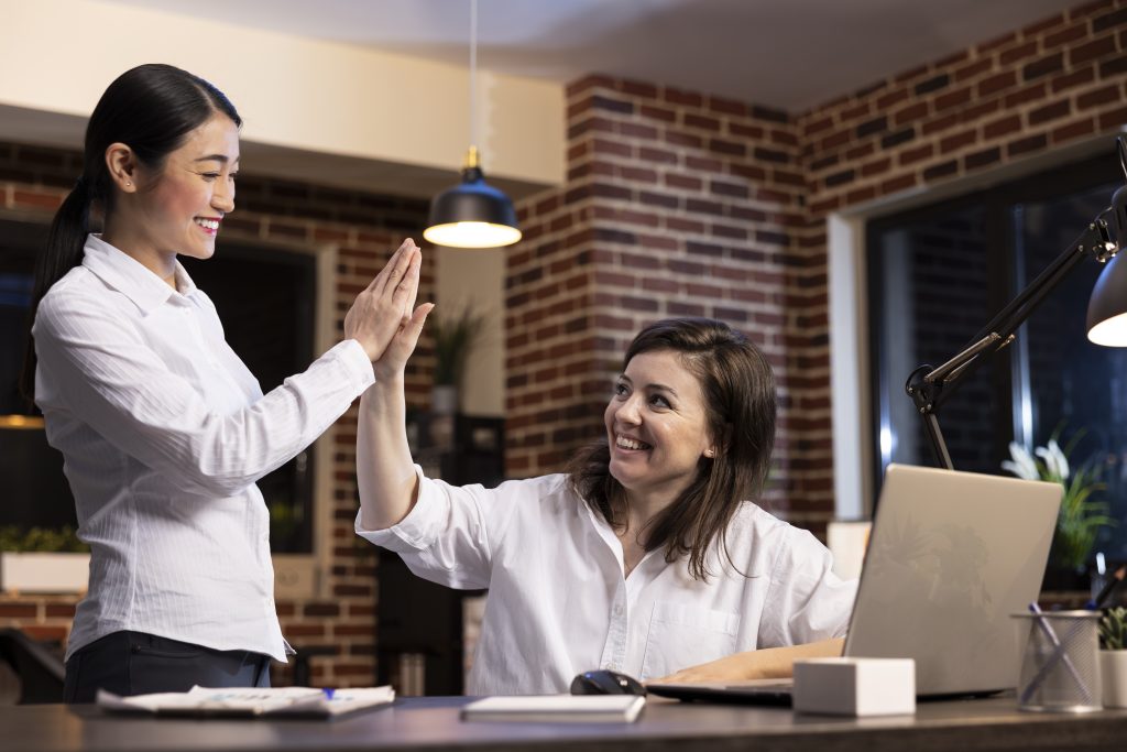 how to practice mindfulness at work